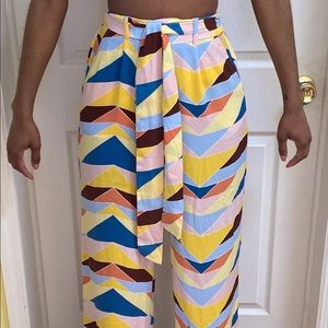 Flowy fit wide leg print pants